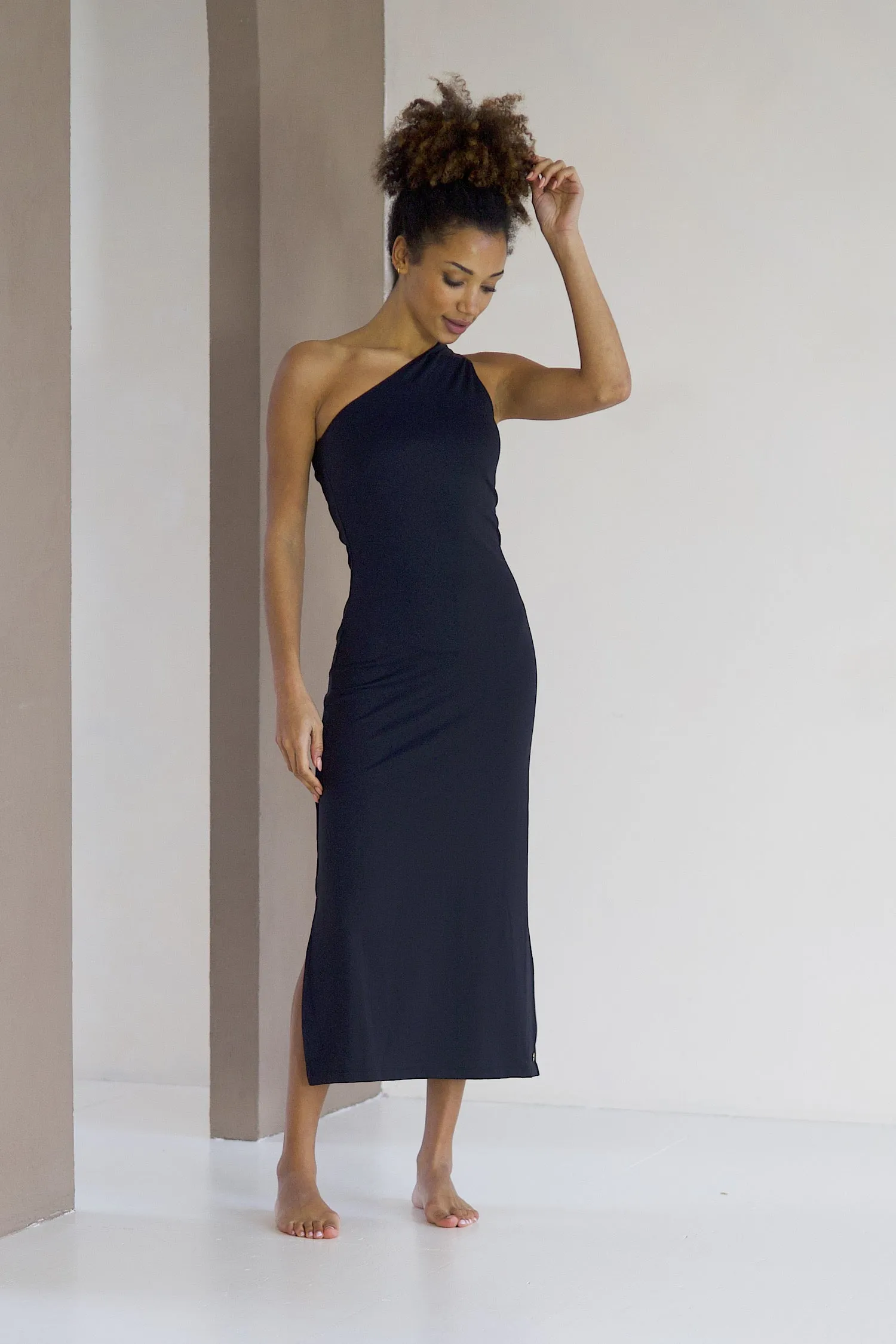 Asymmetric Dress