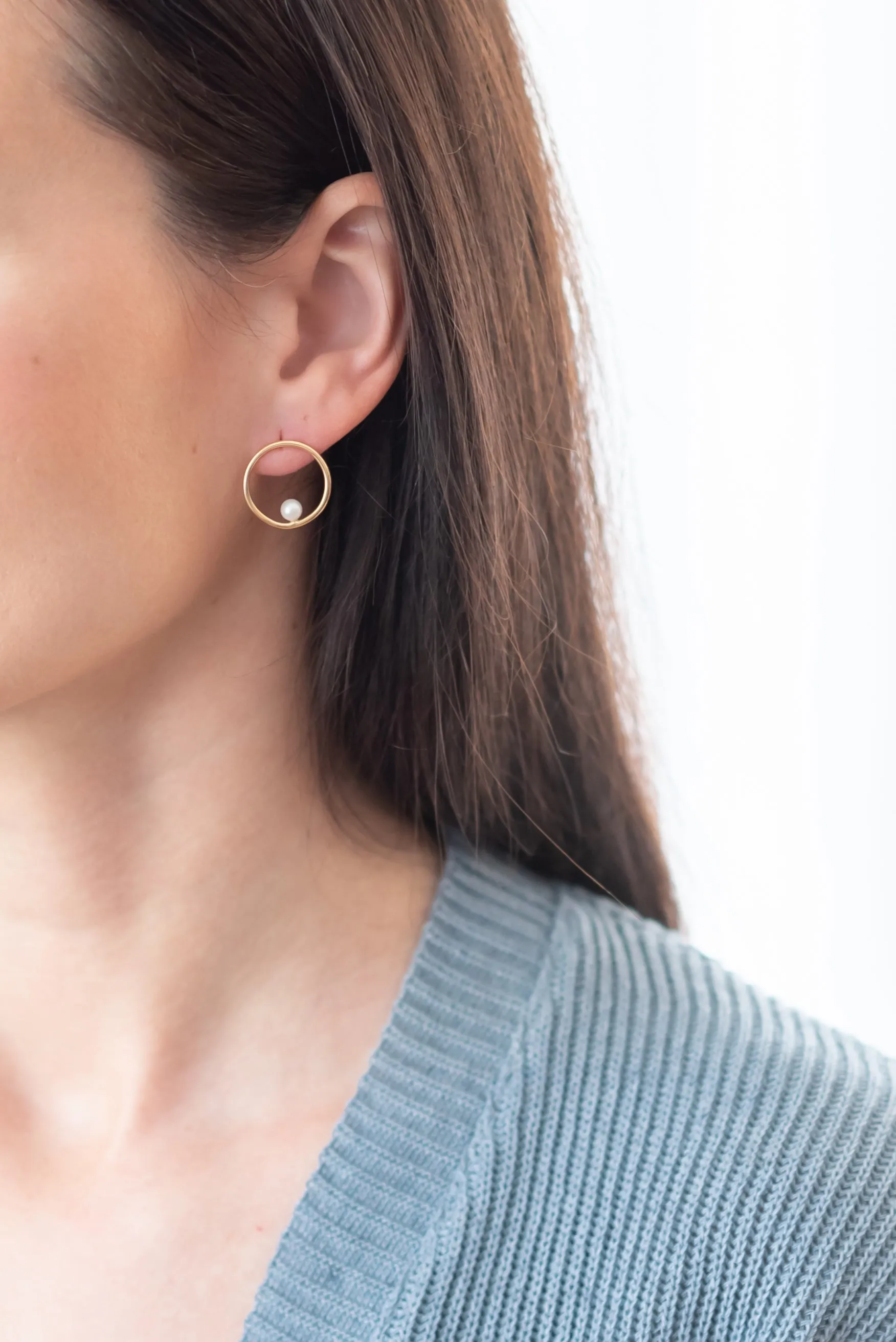 Billabong Circle Earrings with Pearl - Small