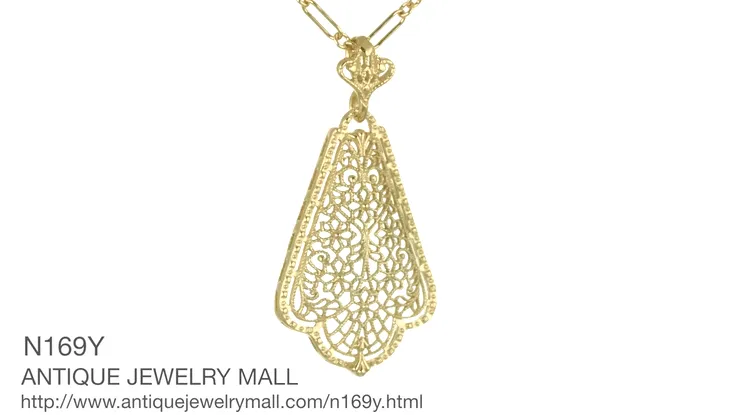Edwardian Scalloped Leaf Dangling Filigree Pendant Necklace in Sterling Silver with Yellow Gold Vermeil