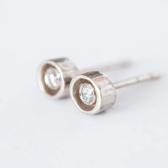 Ellipse Round Diamond Earrings