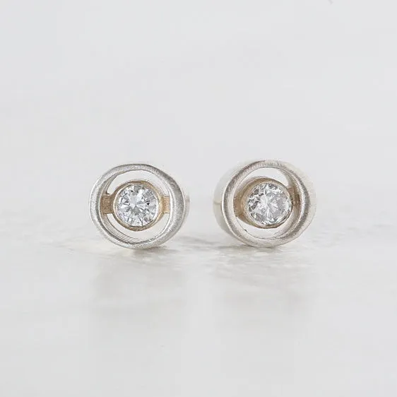 Ellipse Round Diamond Earrings