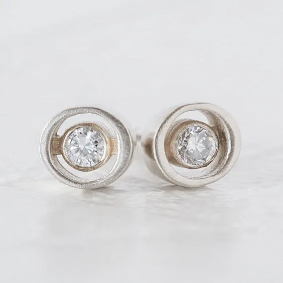 Ellipse Round Diamond Earrings