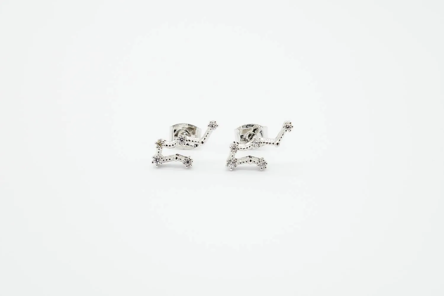 Gemini Earrings May 21. - Jun 20.