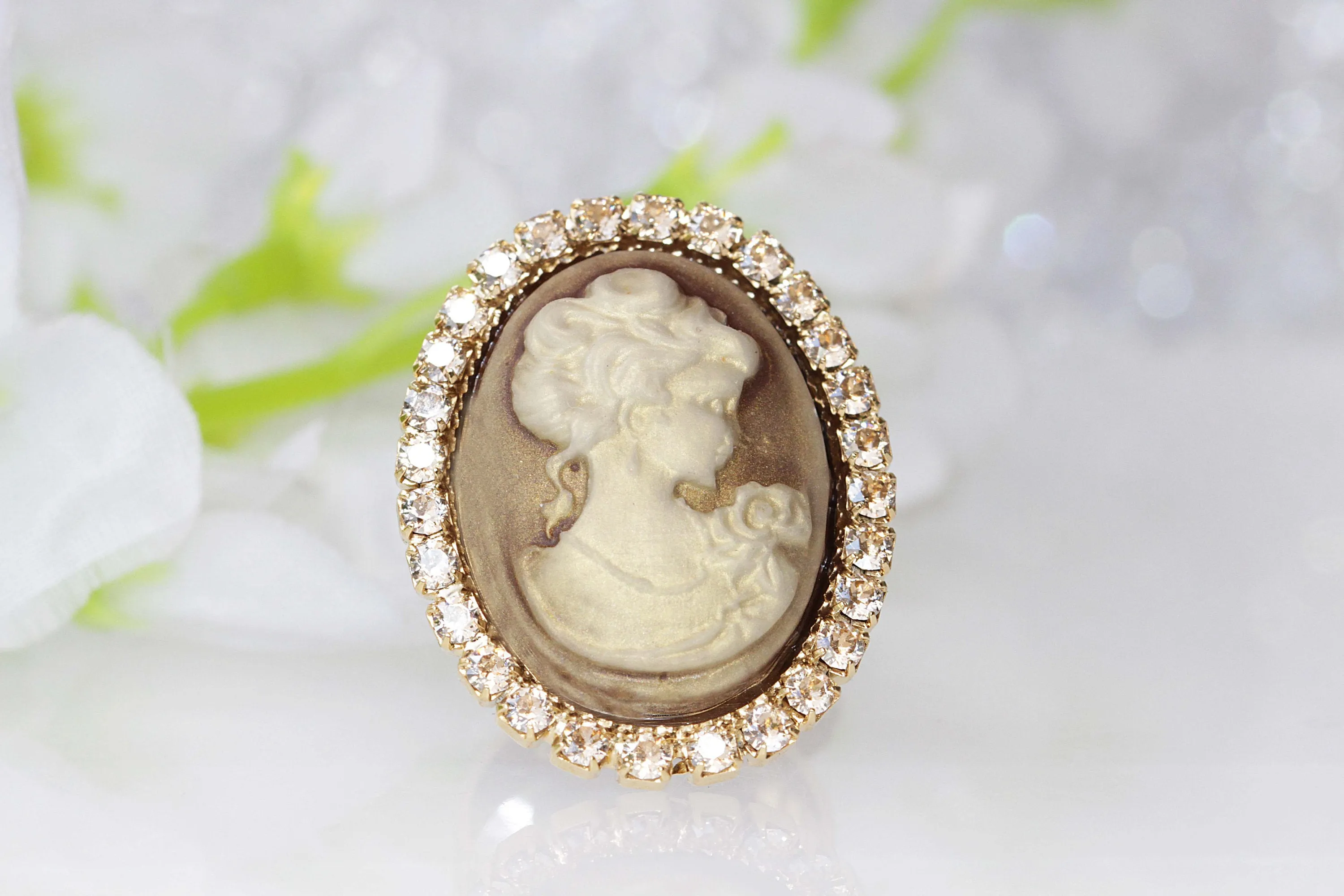 GOLD CAMEO EARRINGS