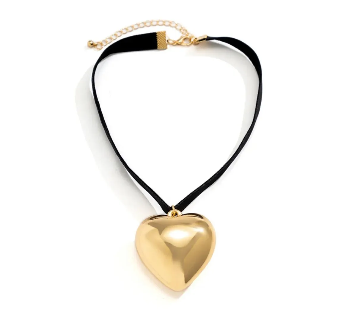 Gold heart chocker