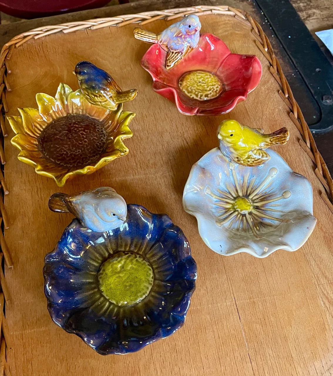 Hand Painted Bird on Yellow 🌻 Sunflower Flower Majolica Soap Dish / Candy Bowl