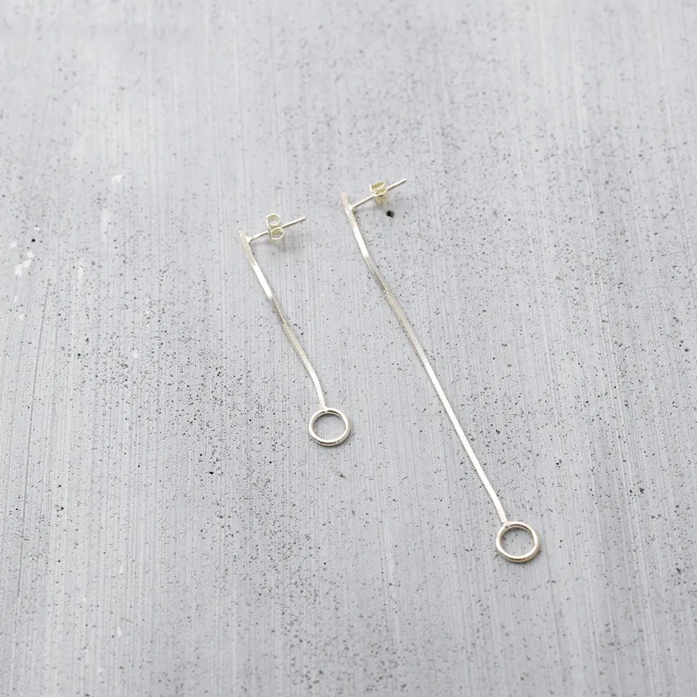 Happy end asymmetric Earrings - Silver