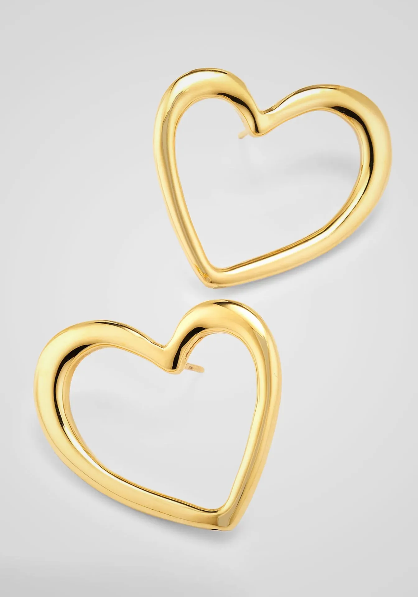 Heart Shaped, 18K Yellow Gold Studs