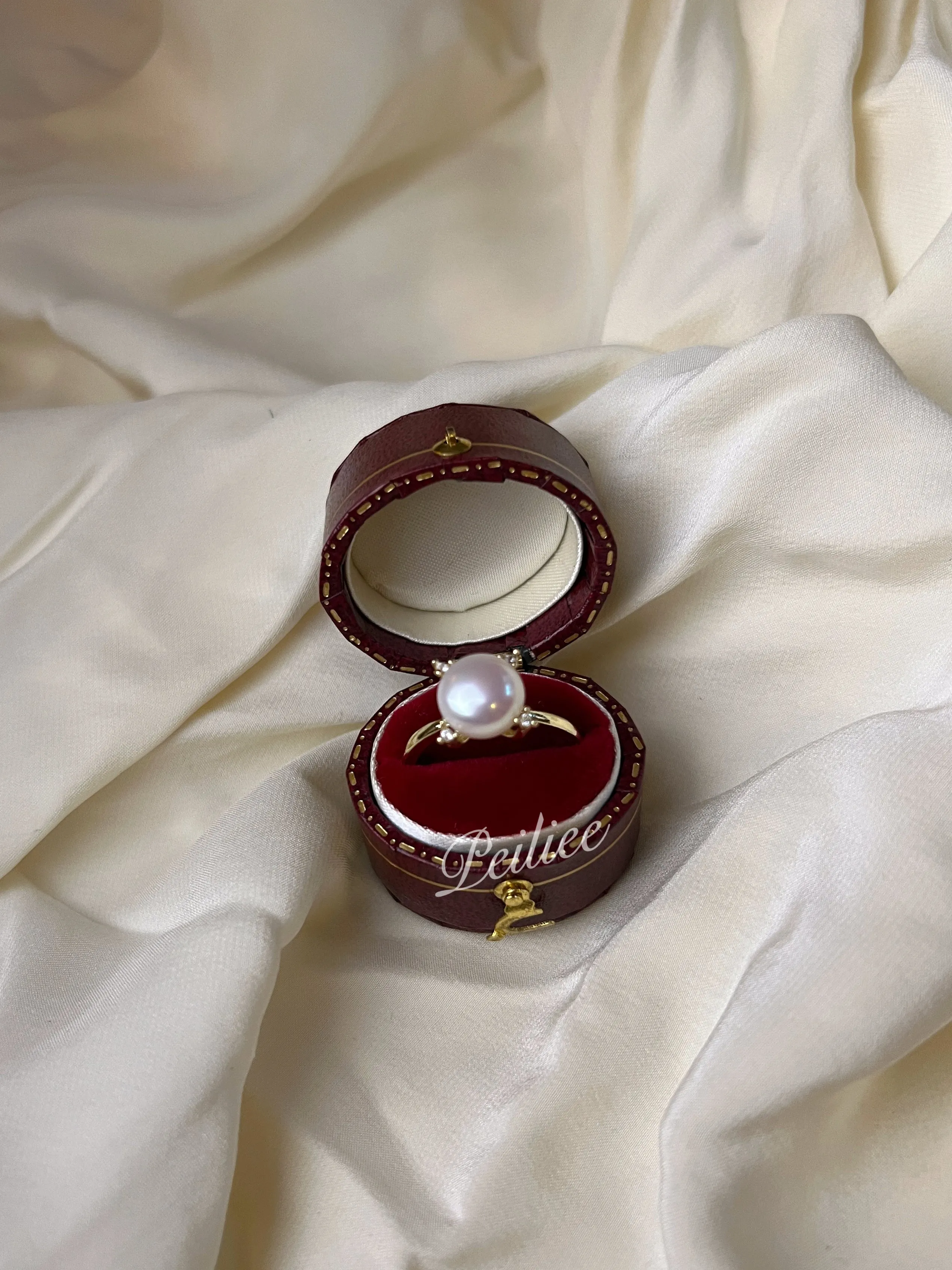 I am the masterpiece 9-10mm Freshwater Pearl Ring