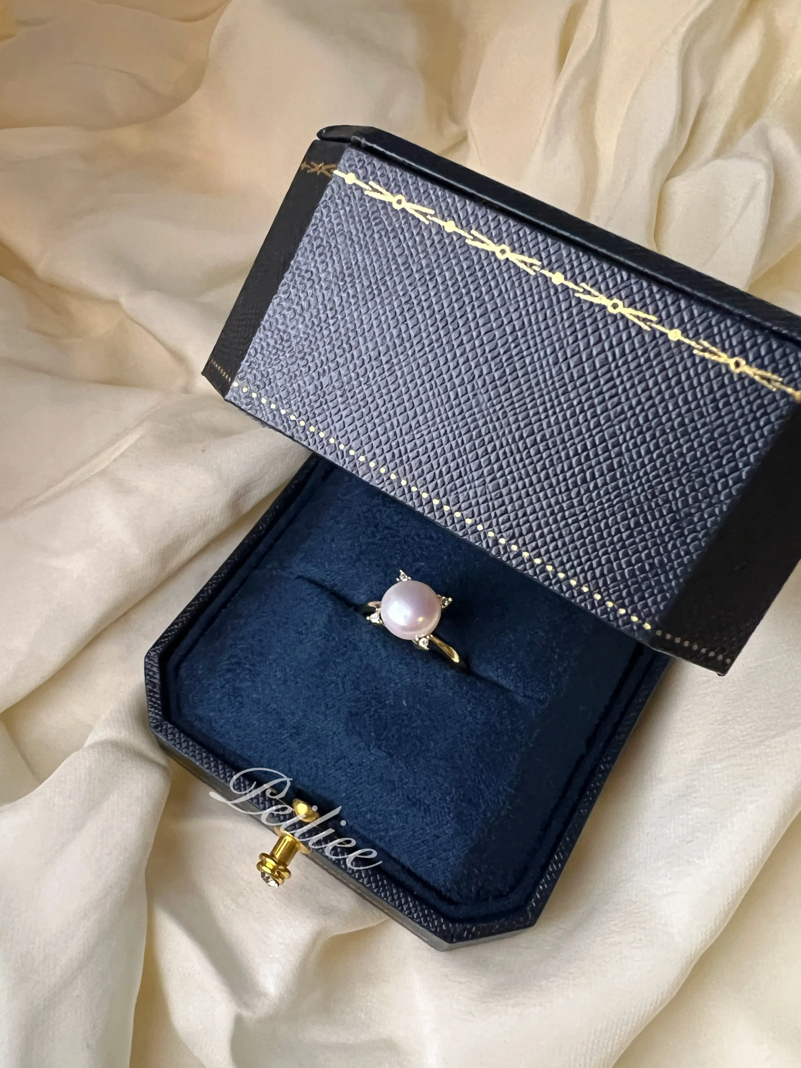 I am the masterpiece 9-10mm Freshwater Pearl Ring