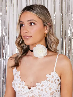 Neck Tie Corsage / Cream