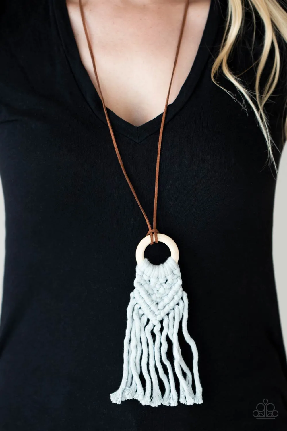 Paparazzi Crafty Couture - Silver Necklace