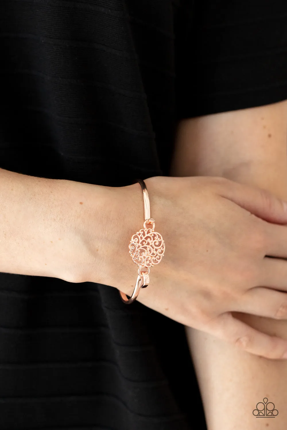Paparazzi Filigree Fiesta - Rose Gold