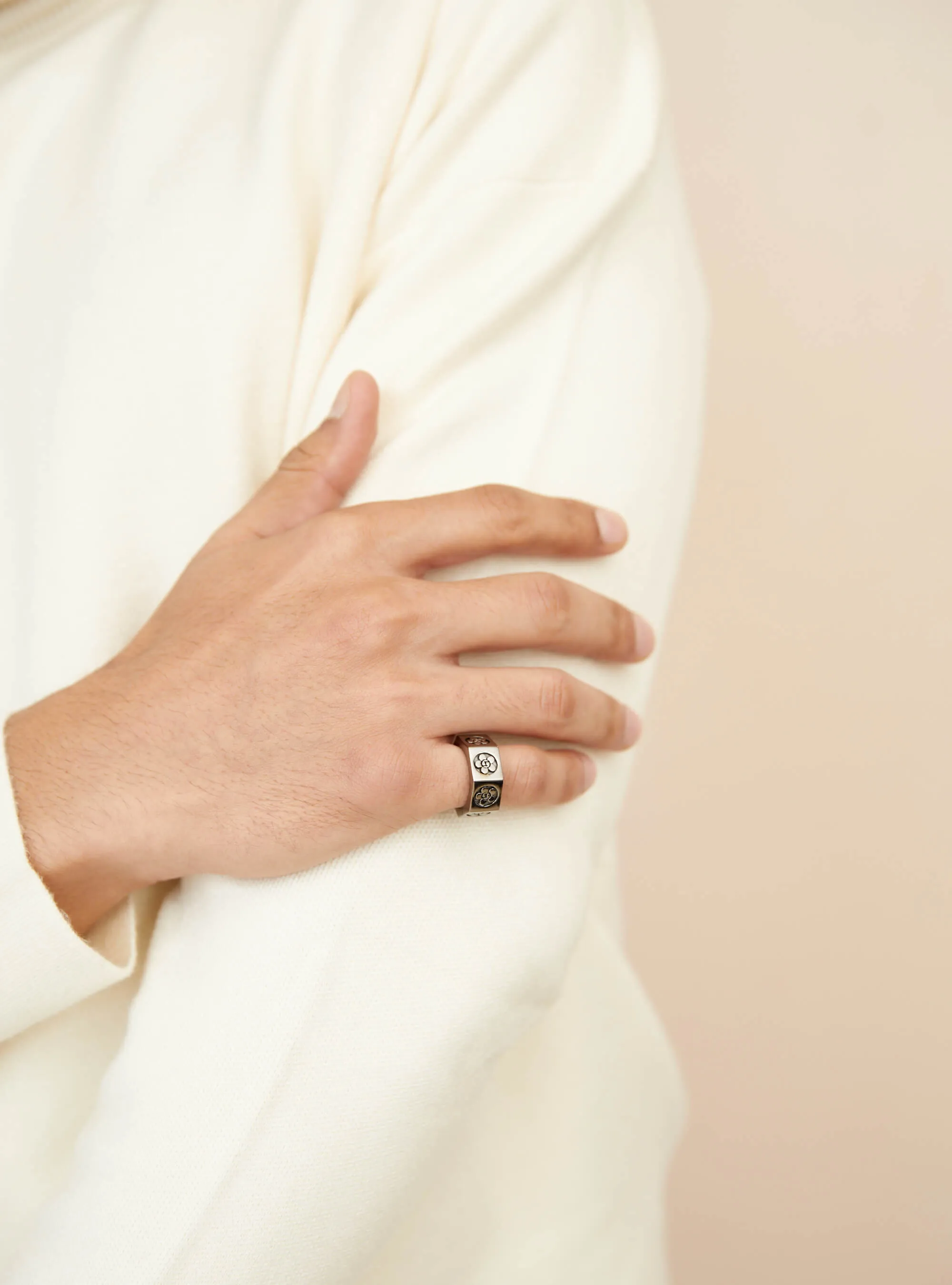 Poppi Bolt Ring - Gunmetal