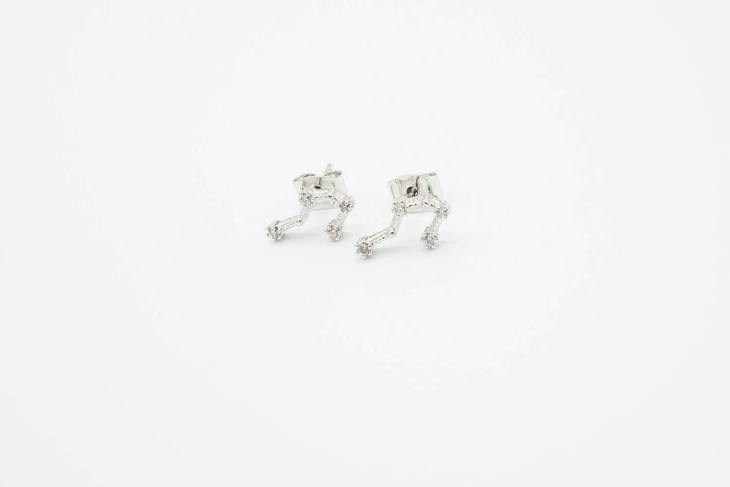 Taurus Earrings Apr 20. - May 20.