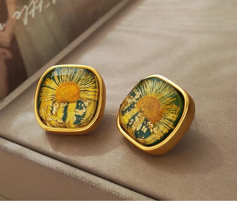 Vintage Sun Flower Temperament Minimalist Stud Earrings