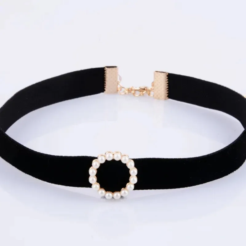 Vintage Velvet Pearl Choker Necklace Gothic