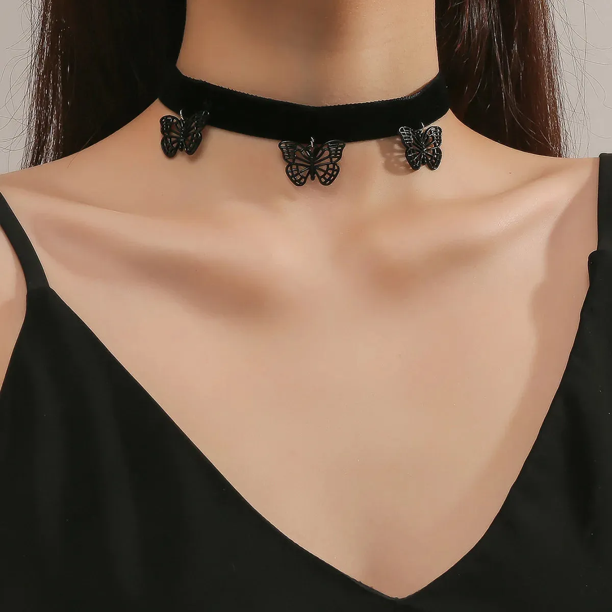 Vintage Velvet Pearl Choker Necklace Gothic